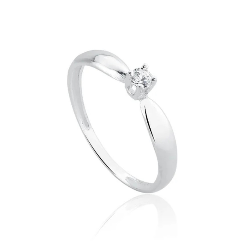 CLASSIC DIAMOND SOLITAIRE RING