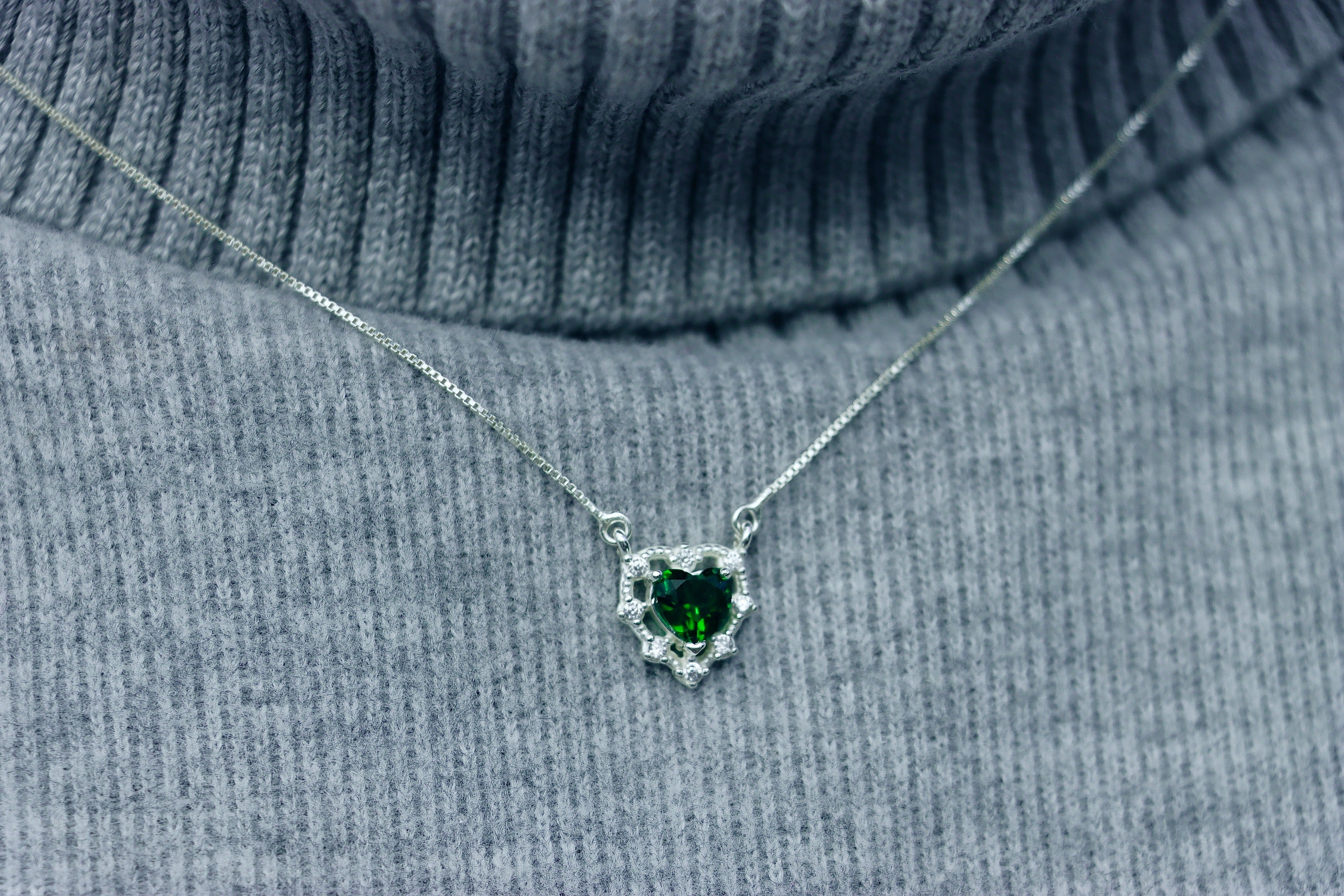 CRISLAINE EMERALD NECKLACE