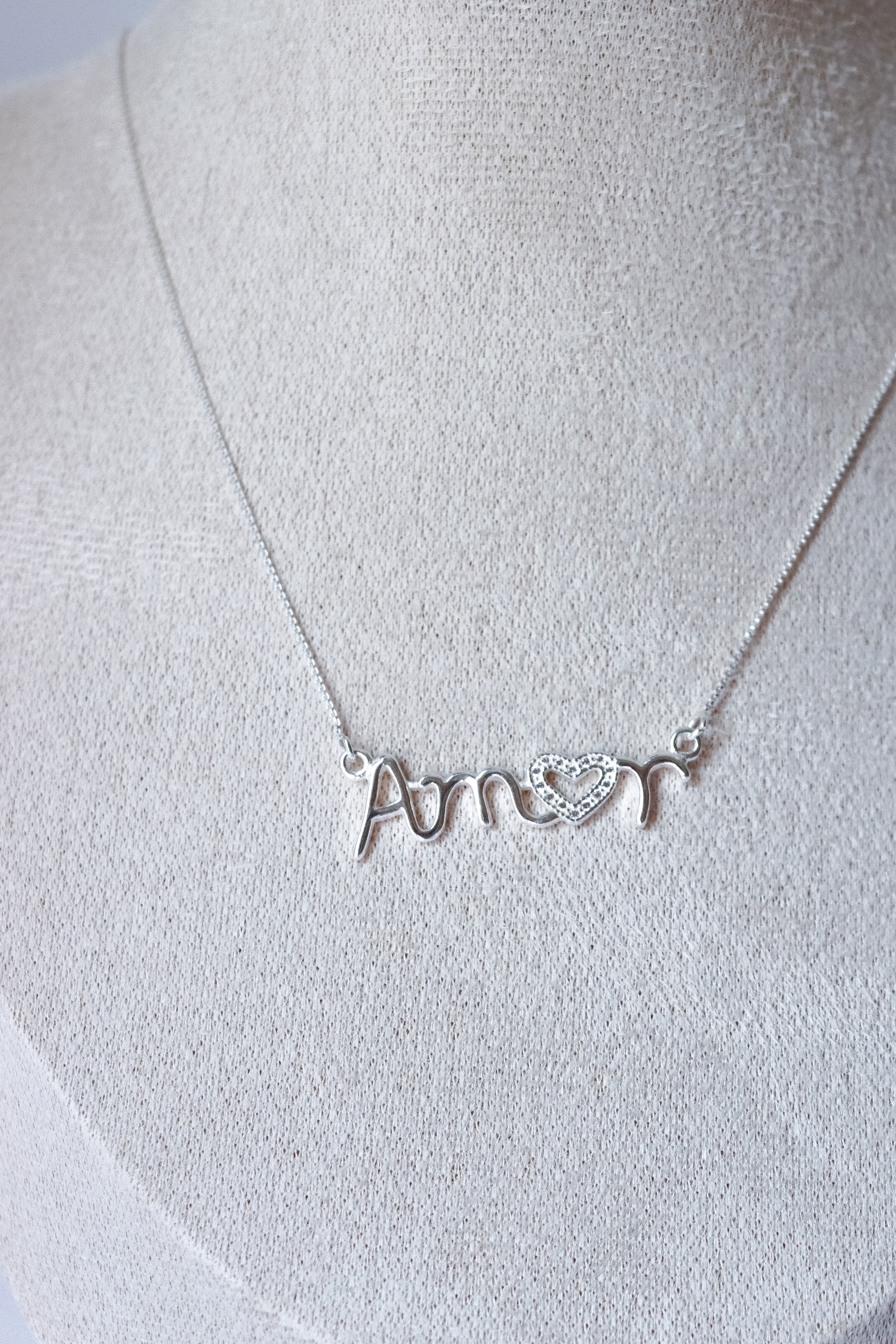 AMOR NECKLACE