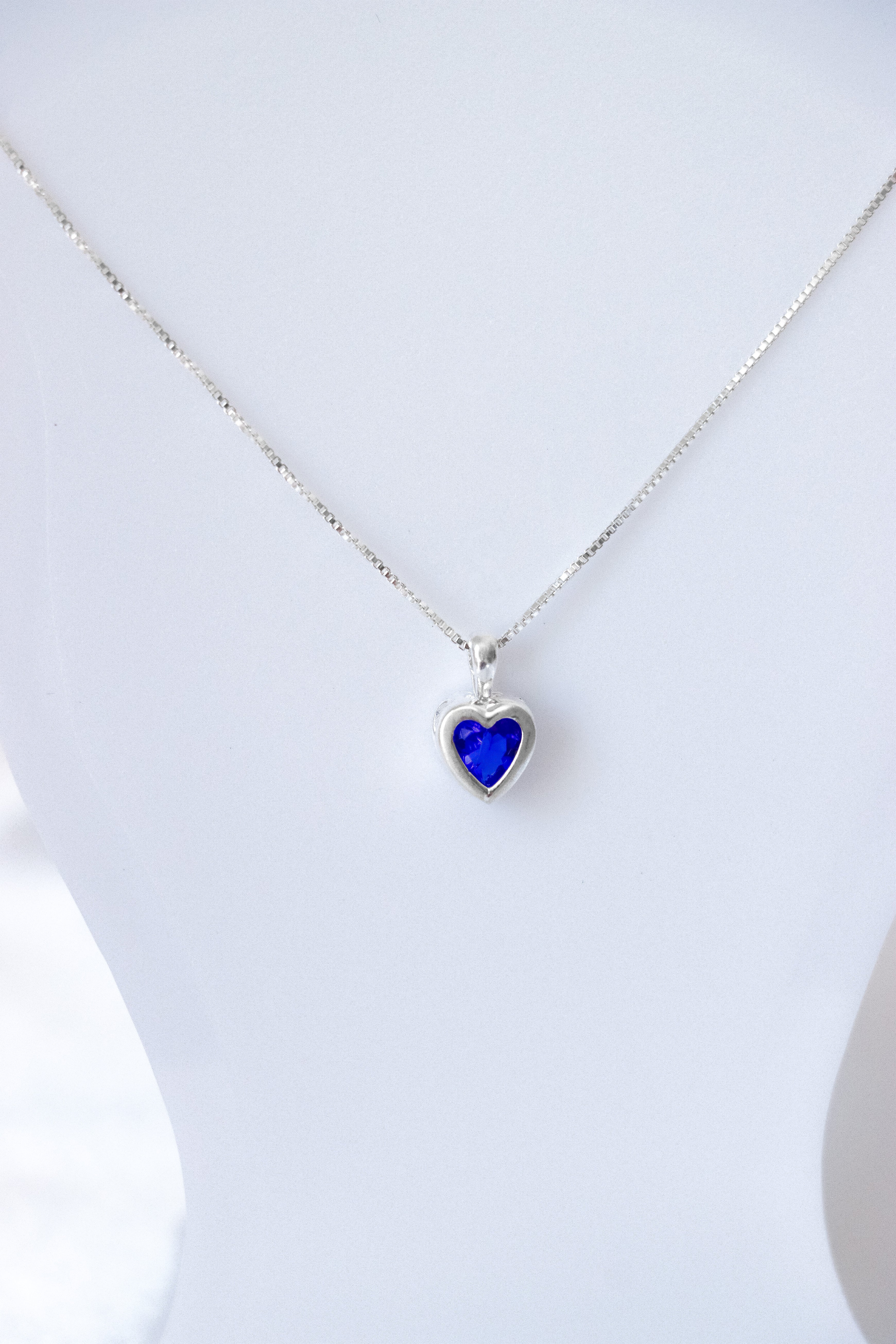 BLUE SAPPHIRE HEART SET