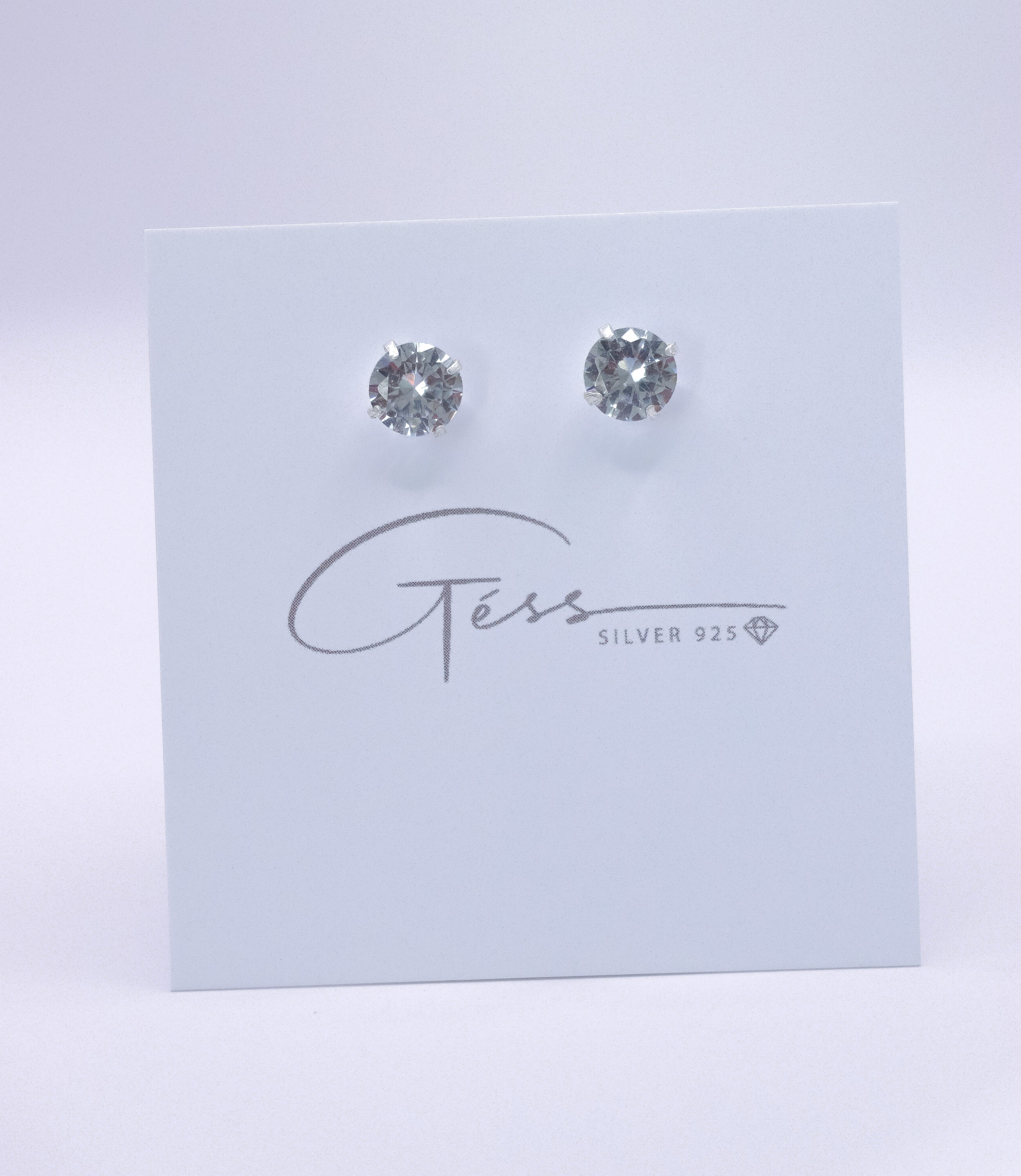 CLASSIC DIAMOND UNISEX EARRING