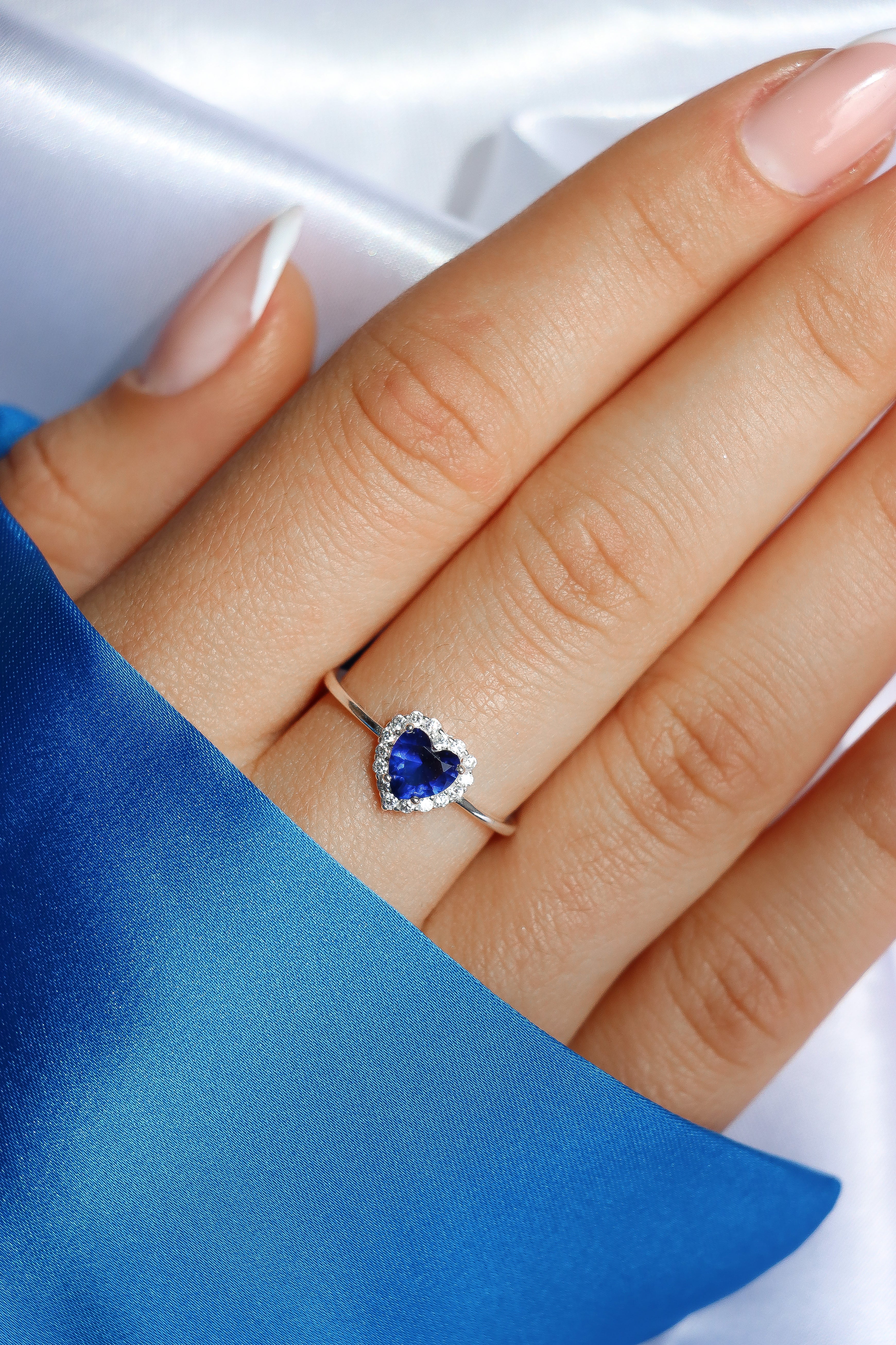 DENIZE BLUE SAPPHIRE RING